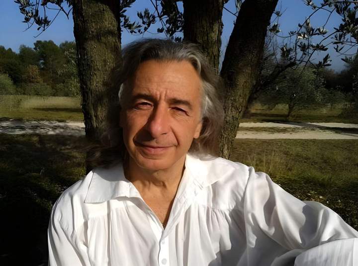 Ostéopathe, Coustellet